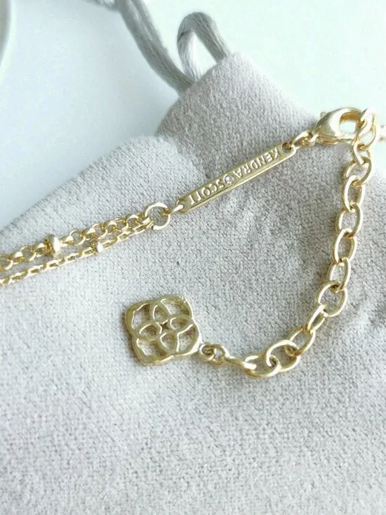 Kendra Scott Elisa Necklace 🎀 Gold Drusy - Picture 4 of 5